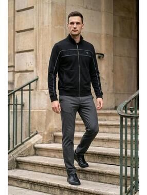 Express Men's Navy Blue Full-Zip Track Jacket with Lion Logo Medium